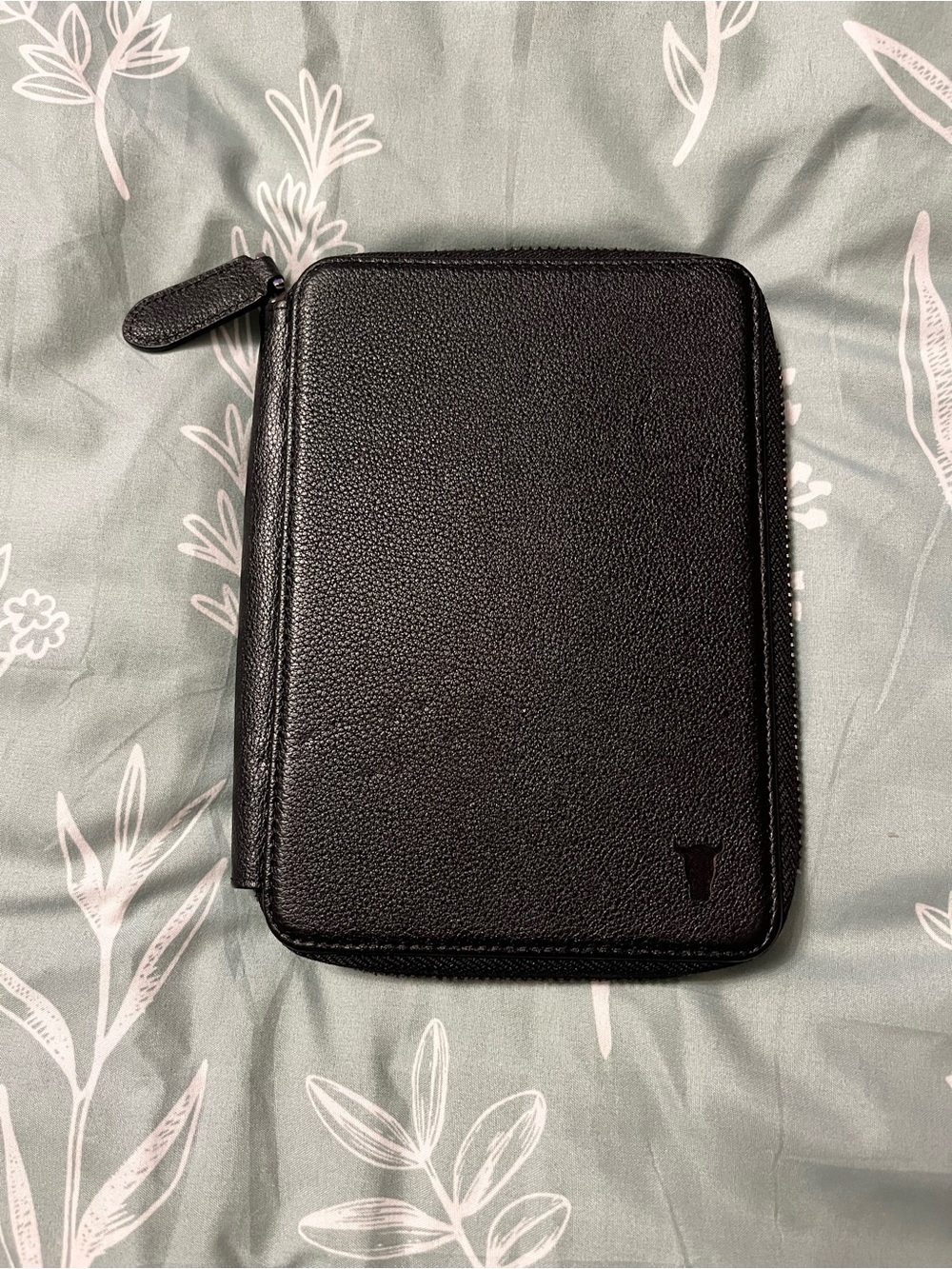 TORRO Genuine Leather Travel Wallet - Picture 4 of 6